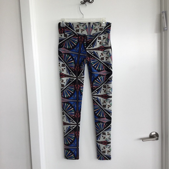 Fancy Fun  Blue & Black high rise Leggings Size Medium $35 - Picture 3 of 12